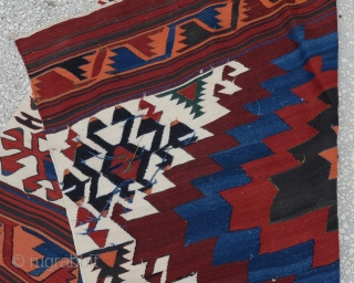 Central Anatolian Kilim Circa 1900
 Size:356 x 138  Cm
         15'2"x5"
Featuring the classic palette of central Anatolian flatweaves, the boldly patterned kilim originates in  ...