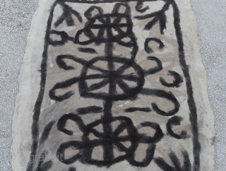 Central Anatolian (Toros mountain) Felt rug Circa 1920-1930 
Size:214x166 Cm Evocative, primitive and interesting.                   