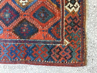 East Anatolian Kurdish Rug,19th Century
Size:177x118cm / 5’11”x3’1”/ 71x 46inches                        