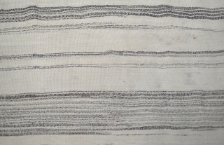 From Niğde-Central off Turkey undyed Tulu Rug
Size:187 x 129 Cm
        6'1 x 4'4"             