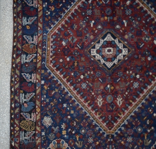 Antique Shiraz Qasqai Carpet
Size:195 x 255Cm
        6'5"x8'6"                   