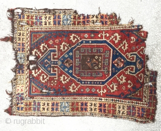 Central Anatolian Fragment(Derbent) Rug-19th Century
Size:5'9"X4'5"  / 175X129 cm                        