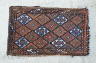 Baluch Balisht (pillow-bag), Mushwanni tribes, south-east Persia. Complete with stripe light brown -weave back and in good pile 
Size:46x75 Cm
       1'7"x2'5"      