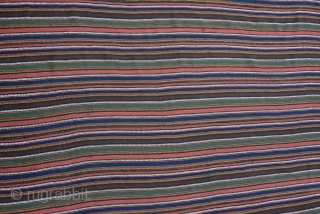 Shahsavan Striped Kilim 
Size:194 x 234Cm
       6'6"x7'9"                    