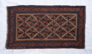 Beluch rug 
Size:75 x 135 Cm
       2'6x4'5"                    