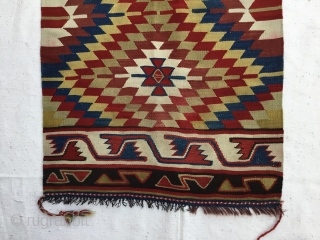 Manastir kilim 19th Century-Begining of 20th 
Size:131X64cm / 4’2”X2’1”                        