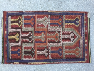 West Anatolia Balıkesir Cicim,
Size:95x162cm/3’2x5’4”                             