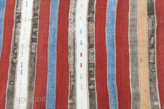 Anatolian stripe kilim Circa 1900

Size:140x220cm / 4’8x7’7”                          