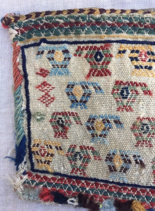 Kurdish (Koçan) bag face
Size:28x23 cm
                            