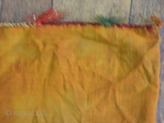 sivas bag it jast yellow and it wool is look like silk but its wool
 it has good condition 
             