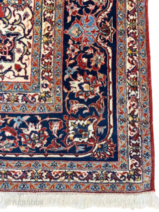 Antique Isfahan, 4’9 X 7’1 ft.