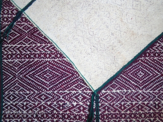 Chin "Arang" womans shoulder cloth, Burma, Light thread homespun,
red and black store bought. 39 x 217 cm. circa 1960-1980              