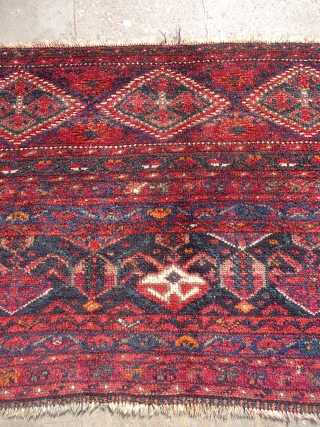 Beautiful Big Kurd Jaf with very nice colours and excellent condition,fine weave.Ready for the display.Size 4'2"*2'6".                 