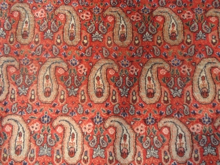 Kashan or Bidjar Mat/wall hanging,great design and colors very good weave,excellent condition,all original.Size 2'8"*2'1".E.mail for more info and pics.              