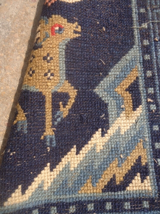 Beautiful Small Chinese Rug with deer and swan,good colors and nice design.Size 3'5"*1'5".E.mail for more info and pics.               