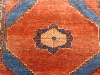 Qashqai or Shiraz Seating Rug with beautiful design and natural colors,soft shiny wool,very good condition.Size 3'9"*3'7".E.mail for more info and pics.            