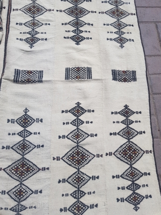 Morrocan or Mali Kilim with good condition amd design,all natural colors,extra fine weave.Size 8'5"*4'5".E.mail for more info and pics.              