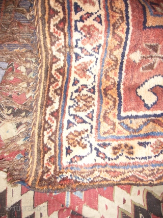 Qashqai Gabbeh lion rug. All original,very good condition,without any repair.
E.mail for more info.Size 7'7"*4'2".                   