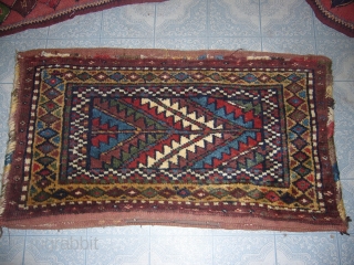 Turkmon Bag with original back,excllent condition soft full pile,vegetable dyes.Size 2*1ft.                      