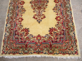 Kirman Rug with beautiful Ivory ground and very nice desigen and colors,good condition,fine weave.Size 3*5.                  