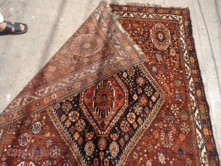 Beautiful Qashqai Rug,with striking beauty,excellent condition,splendid colors,beautiful size and design.All original.Size 6'6"*5'6".E.mail for more info.                  