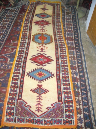 Morroco Berber Rug,nice colours and condition,good weave,nice desigen.without any repair,all original,Handwashed ready for use.                   