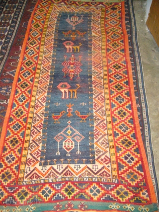 Morroco Berber Rug with lions and birds,nice colours and condition,good weave,nice desigen.without any repair,all original,Handwashed ready for use.               