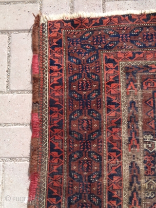 Baluch rug with beautiful colors and border,just oxidation to black,all good colors,without any work done,Size 5'1"*3'2".E.mail for more info and pics.            