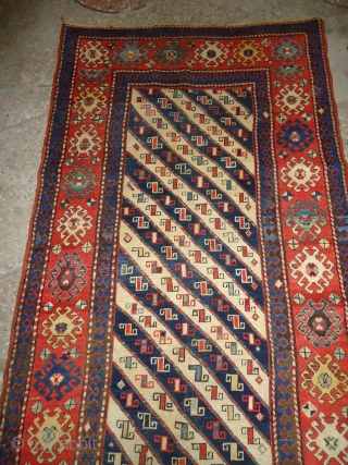 Beautiful Gendje Runner with good colours,desigen and condition.Size 9*4.Email for more info.                     