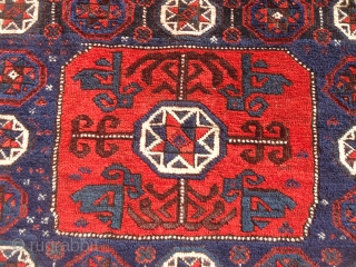 Great baluch bagface with natural colors and very fine weave,all original without any repair or work done.Size 2'9"*2'4".E.mail for more info and pics.          