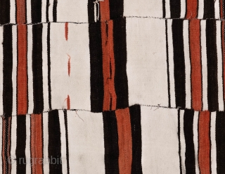 627 African fulani niger whites rust black	wool/cotton	
Size 8'6 x 3'10

 https://www.etsy.com/uk/RugsAndTextiles/listing/691608586/vintage-west-african-fulani-blanket-size?utm_source=Copy&utm_medium=ListingManager&utm_campaign=Share&utm_term=so.lmsm&share_time=1560422977563 
                     