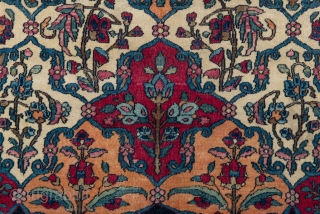  Isfahan carpet 
FT (6.9 x 4.6) M (2.06 x 1.37)                      