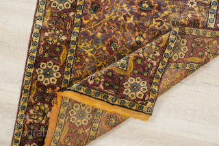 Silk Farahan Rug, Size- 2'3" x 1'9" Ft                         
