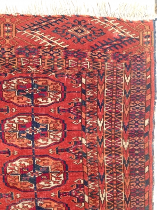 Antique Tekke with real nice colors. It has green blue in the main guls. It's almost square.                