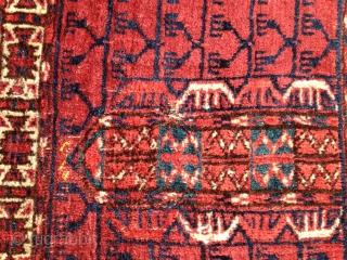 Antique rug, very nice colors and wool. It measures 4'-0" x 4'-5". If you have any questions please contact me. THANK YOU!           