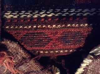 For sale is a 1920-30, Afganistan belouch bag with tassels and kilim backing, 1'8"x 2'2" in very good pile and condition. Braided selvedge, vegetable colors.        