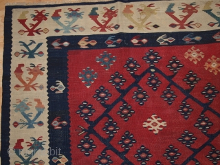 Very fine Sarkoy kilim, 4th quarter 19th century. Size: 240 x 178cm.                     