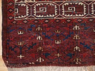 Yomut main carpet, 19th century. Size: 9ft 7in x 6ft 2in (292 x 188cm).                   