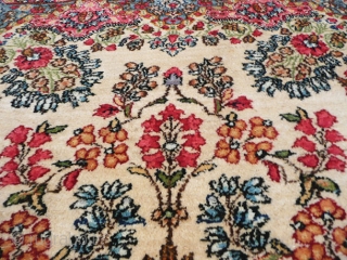 Size 3 X 4'8... 
KPSI 350... 
Age ANTIQUE... 
Origin IRAN... 
Design FINE KERMAN... 
Materials 100% WOOL...
Visit - www.1000sofrugs.com 



              