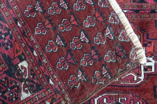 {62} SARYK Juval, 137 x 95 cm., A larger, antique chuval of this age from the Turkoman Saryk tribe, with 6 colors and in such good condition, is not very common. Handspun  ...