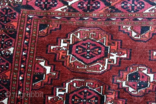 {62} SARYK Juval, 137 x 95 cm., A larger, antique chuval of this age from the Turkoman Saryk tribe, with 6 colors and in such good condition, is not very common. Handspun  ...