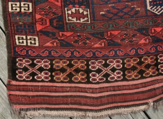 {21} 132 x 186 cm. Ersari Ensi, late 19th c. one synthetic red, evenly worn and complete.

-Kolya                