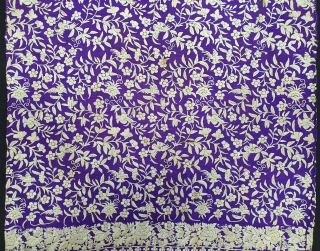 Parsi Jhabla or Jhablo (Blouse) From Surat Gujarat India. The ‘four over, under one satin weave is embroidered with Brids and  Flowers Jaal design.This kind of Jhabla's were embroidered by Chinese  ...