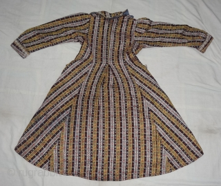 Khatrash Work paisley weaving,Women Costume,From Paisley England.C.1900. Its size is L-110cm,W-70cm,S-60cmX19cm(DSC04306 New).                     