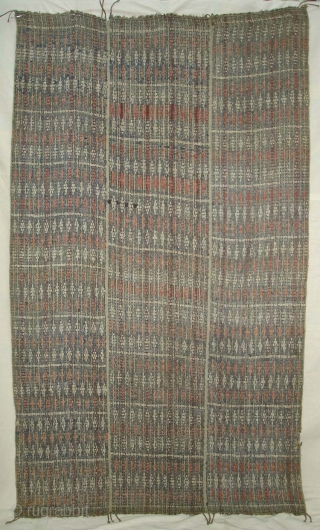 Hamp Naga Shawl(Cotton)From Nagaland, India.Its size is 105cm X170cm.Condition is worn,Because of Age(DSC08815 New).                   