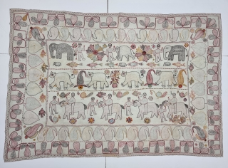 Very Fine Folk Embroidery Kantha with Folk Figures, It has been Quilted and embroidered cotton kantha Probably From East Bengal(Bangladesh) region, India. 

C.1875 -1900

Its size is 140cmX202cm (20230205_170049).     