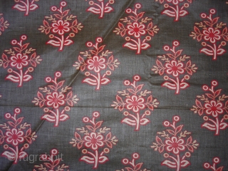 Roller Print Yardage From Kutch Gujarat.It is made in Manchester,England For Indian Market.Its size is 70cmX285cm(DSC02613 New).                