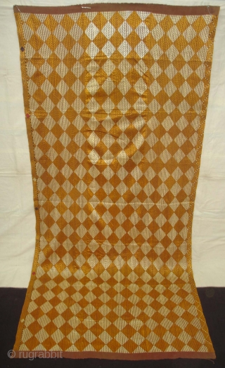 Phulkari From West(Pakistan)Punjab. India.known As Chawal(Rice)Buti Bagh,With Rare influence of Patang Design in Chawal Buti(DSC03975 New).                 