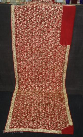 Chakla-Chakli no Garo,Parsi Gara Sari From Surat Gujarat India.This kind of Sari's were embroidered by Chinese artisans in the town of Surat in Gujarat for the Parsi women of that region.The Parsi's  ...