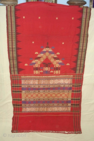 Temple Sari From Orissa, an eastern state India,on the Bay of Bengal.Sari is made of red cotton bordered by black stripes,the plain weave supplemented by bands of both warp and weft.Its size  ...